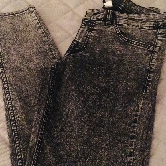 H&M Skinny Jean - Picture 3 of 5
